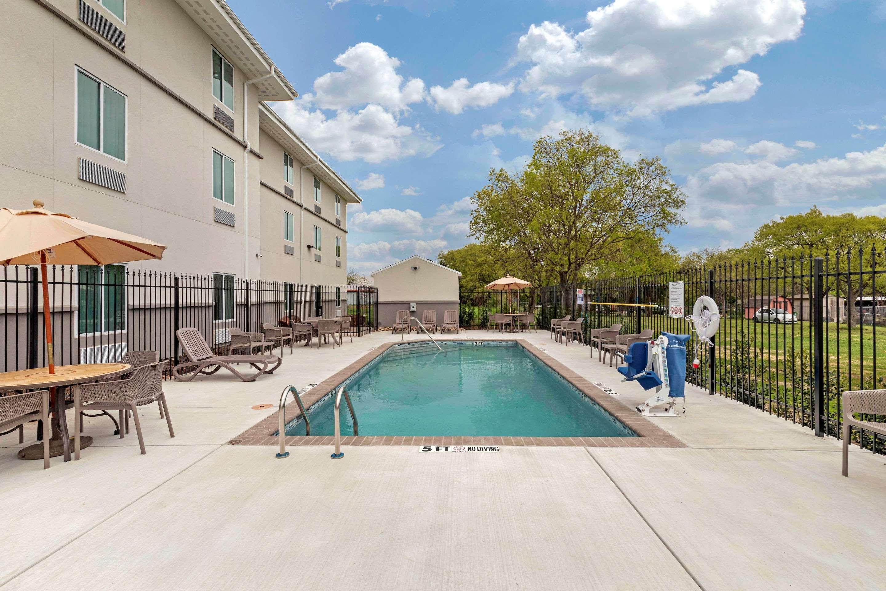 Mainstay Suites Lancaster Dallas South Kültér fotó
